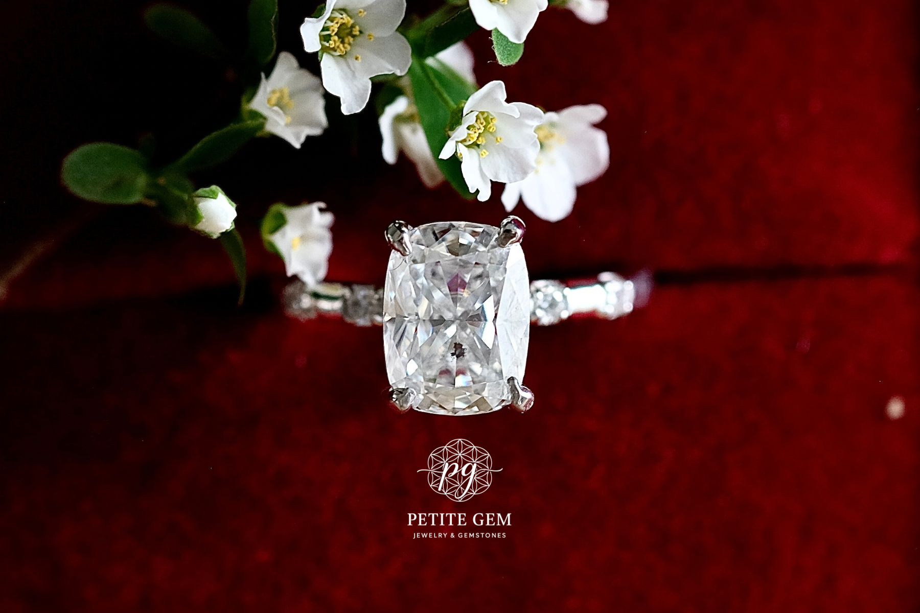 Nhẫn moissanite cushion 6*8mm